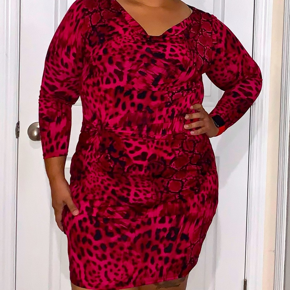 Dress perfect for cocktail party or date night.
